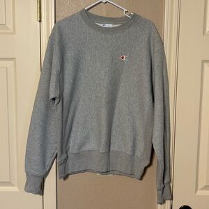 Light Grey Champion sweatshirt